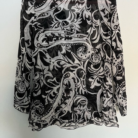 Chicos sheer beaded black and white tunic size 1 - Picture 5 of 8